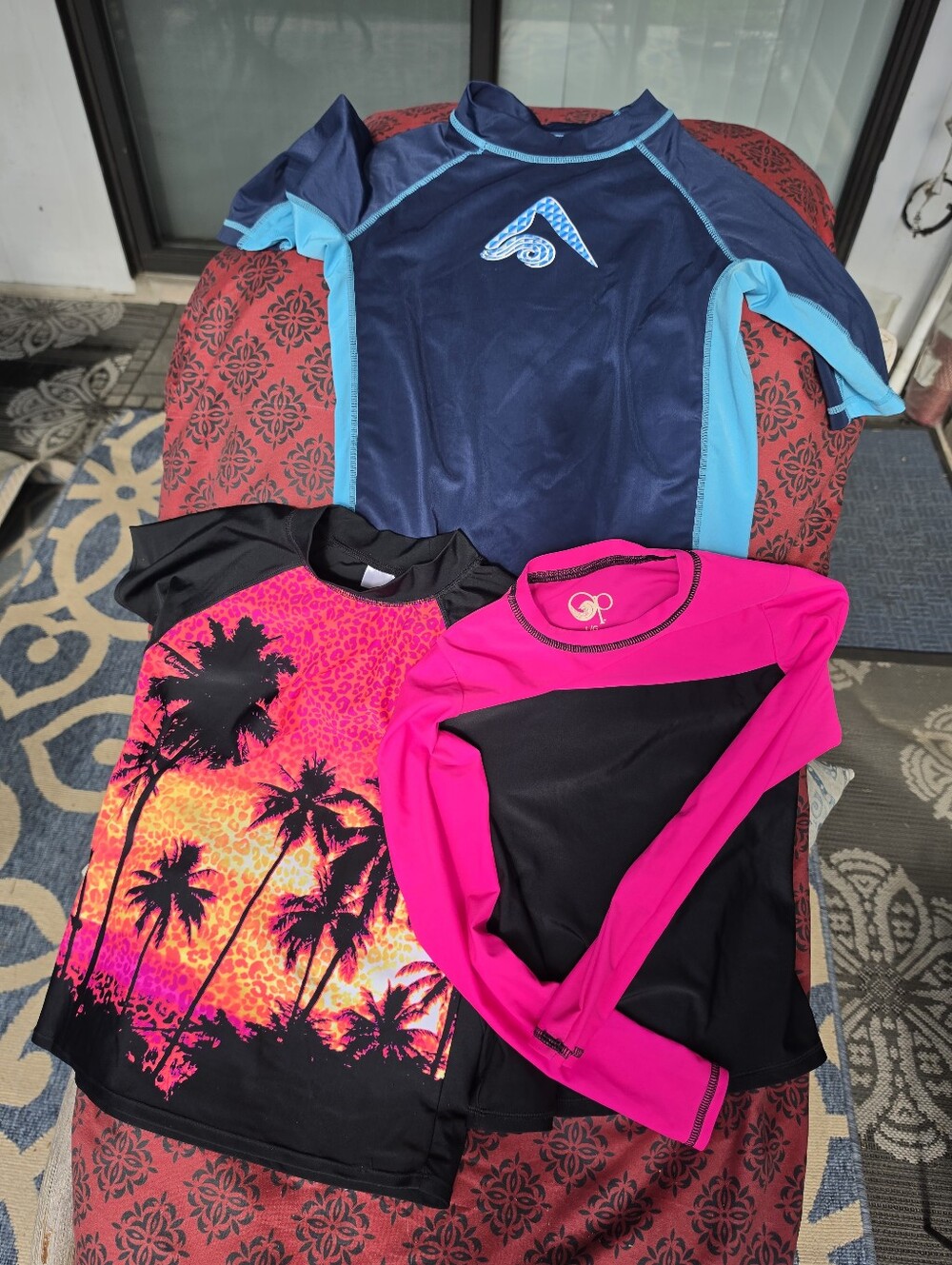 Set of 3 boys rash guards 10/12